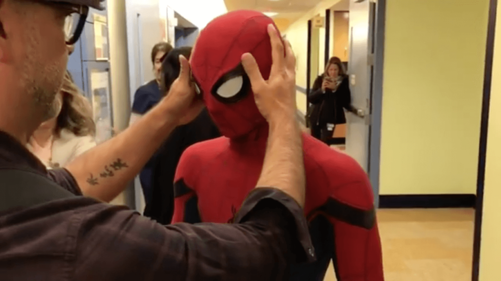 spider-man-visits-hospital