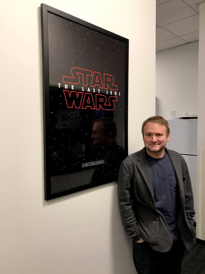 ライアン・ジョンソン監督　http://www.starwarsnewsnet.com/2017/02/rumor-star-wars-the-last-jedi-trailer-when-and-where.html