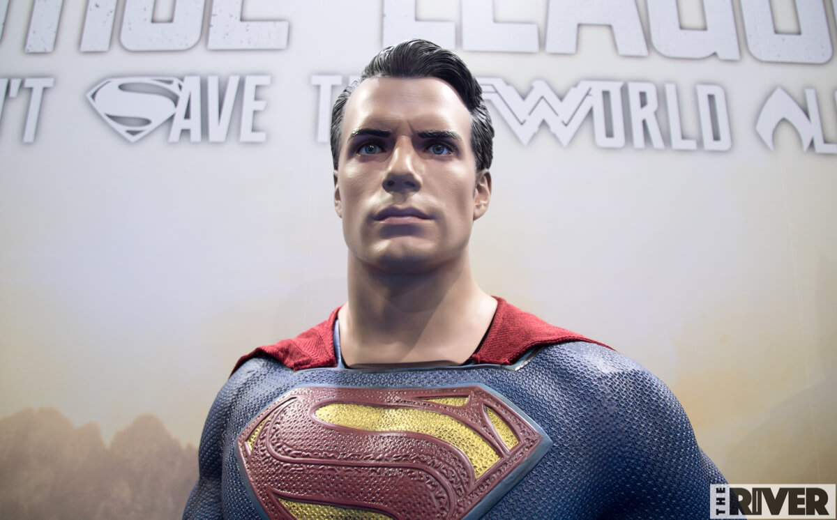ジャスティス・リーグ』コミックにも登場、スーパーマンの○○姿が撮影 
