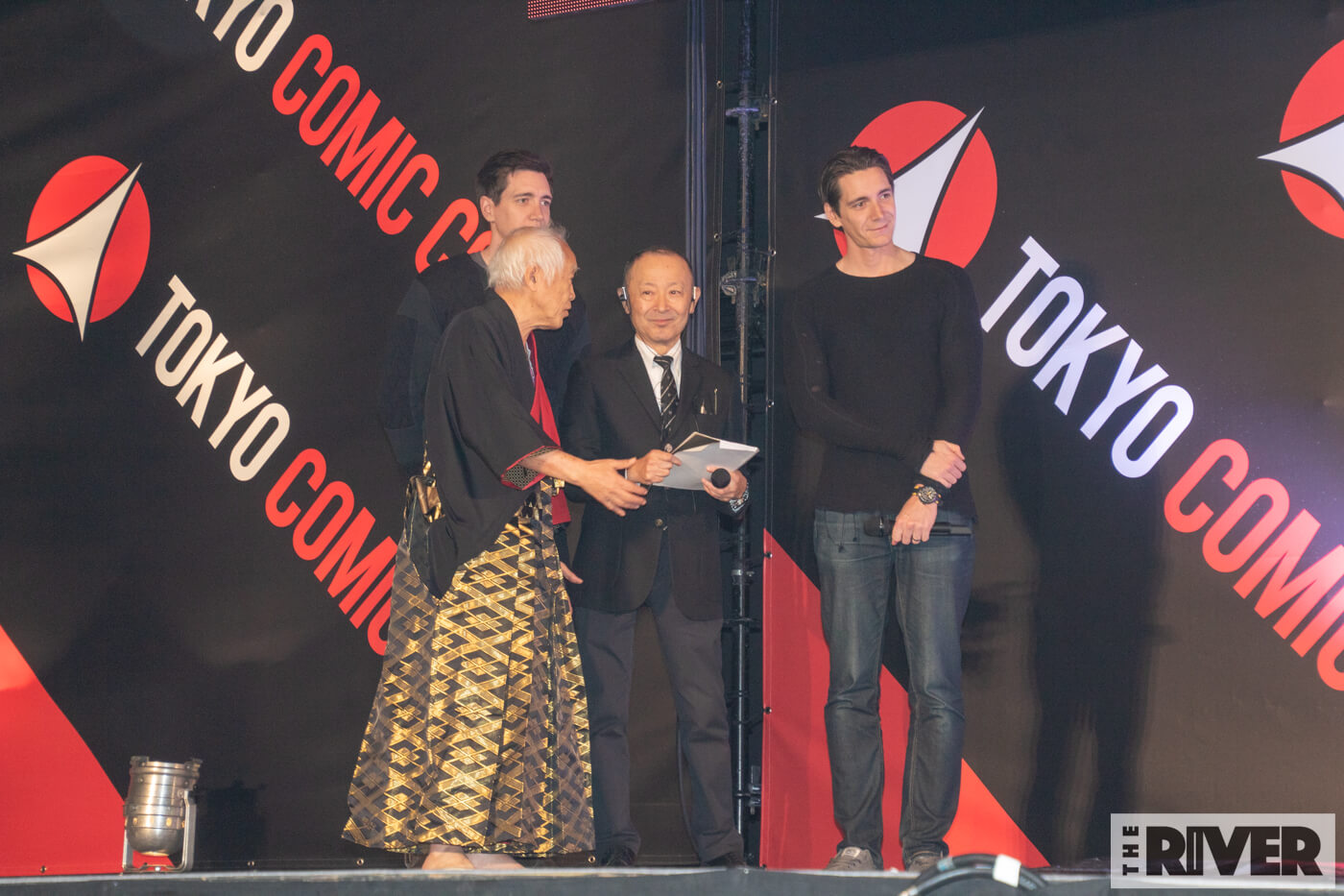 レポート ハリー ポッター ウィーズリー家の双子演じたフェルプス兄弟 最近は舞台で活躍 東京コミコン18 で語る The River