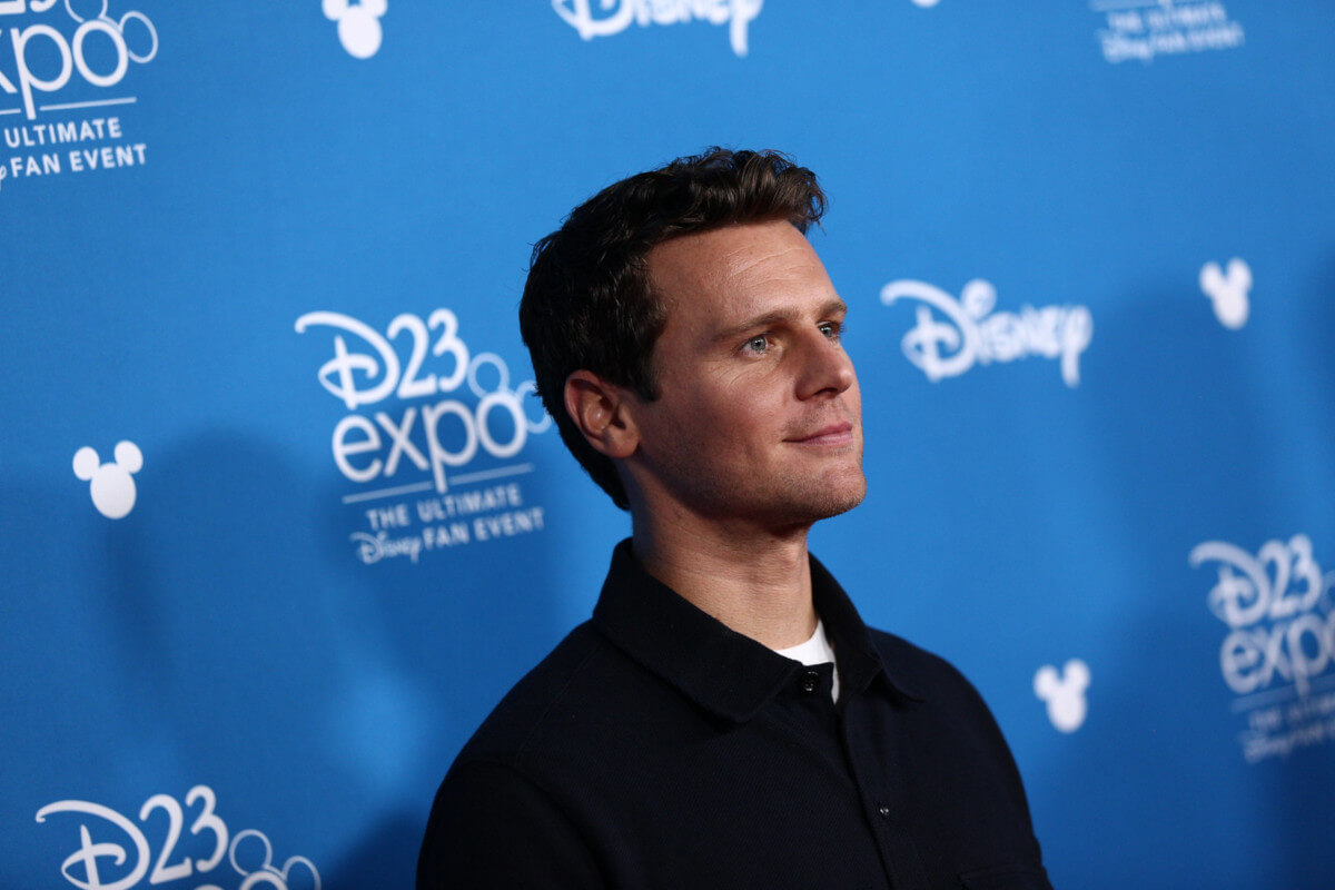 マトリックス4 に アナ雪 クリストフ役ジョナサン グロフが参加 マインドハンター 主演俳優 The River