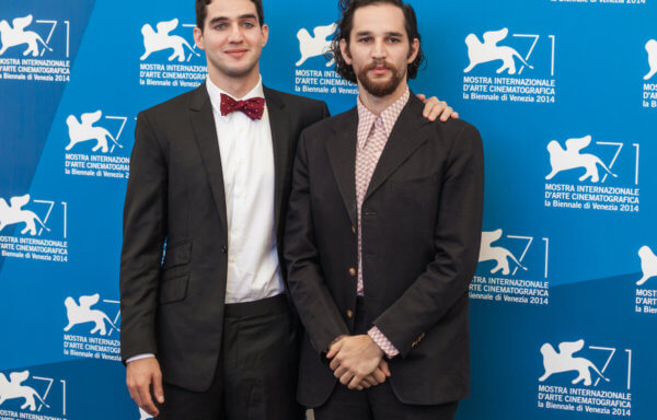 サフディ兄弟 Safdie Brothers