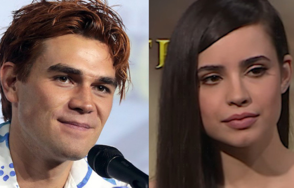 K・J・アパ　KJ Apa ソフィア・カーソン sophia carson