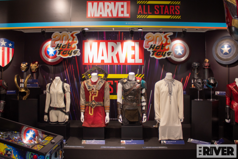レポート 原宿 マーベル オールスターズ メガストアで ブラック ウィドウ 白スーツの実物登場 エンドゲーム 3強揃う50万円スタチュー他 限定商品の宝庫 年11月27日 Biglobeニュース