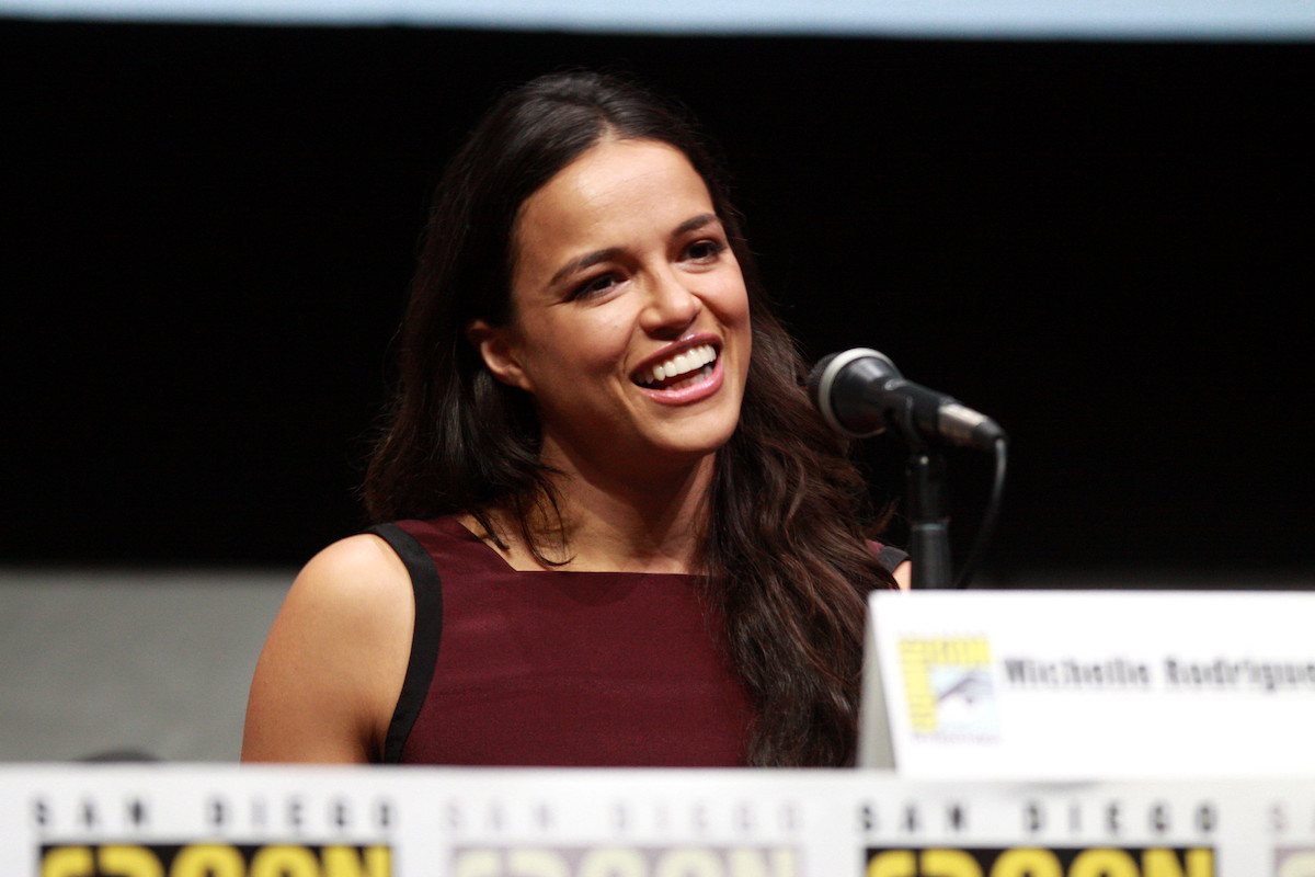 ワイスピ の世界が再現 レティ役ミシェル ロドリゲスが賞金賭けたカーレース番組のホストに The River