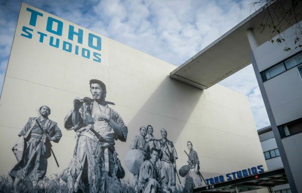 Photo by Dennis Amith https://flickr.com/photos/kndynt2099/32346523600/ | Remixed by THE RIVER