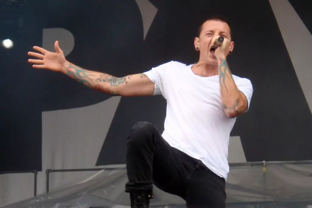 リンキン・パーク故チェスター・ベニントンの息子、新ボーカル批判