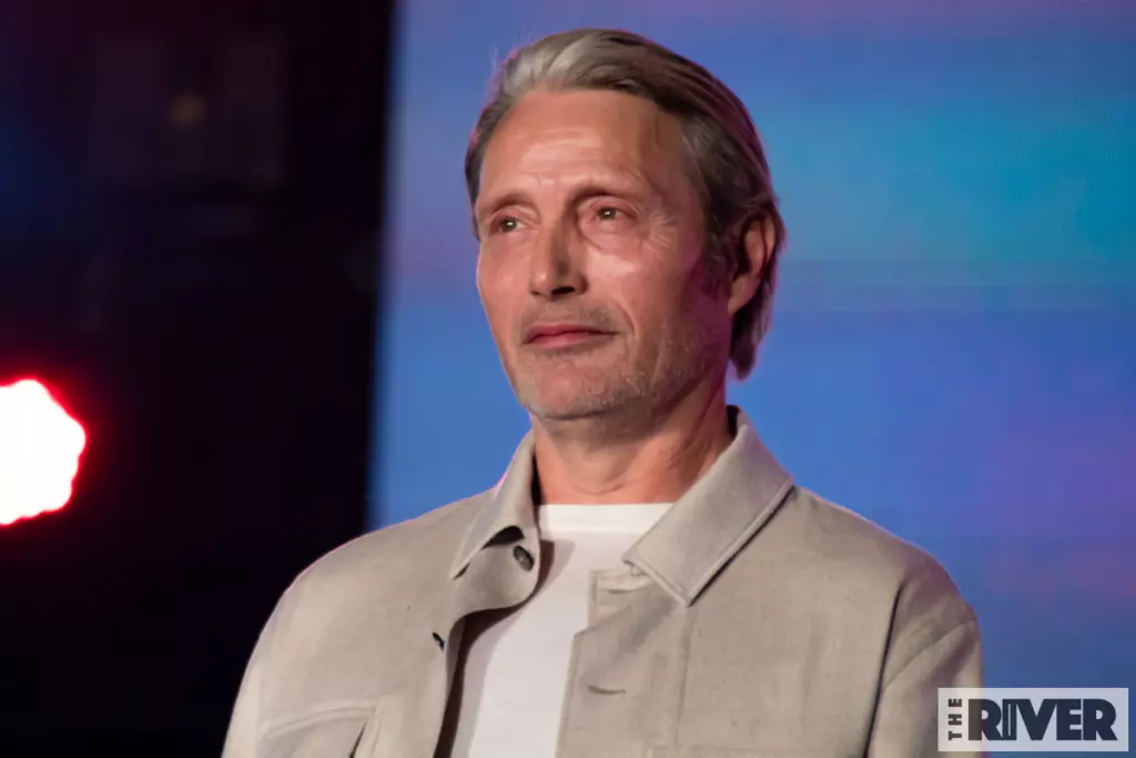 マッツ・ミケルセンが遭難した宇宙飛行士役、新作SFスリラー映画が撮影