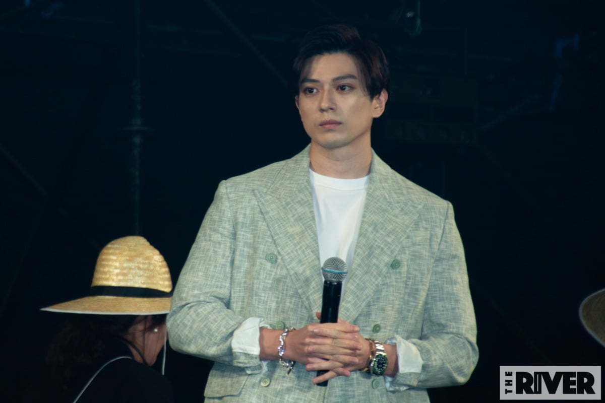 「大阪コミコン2025」新田真剣佑＆エミリー・ラッド登場ステージ撮影写真