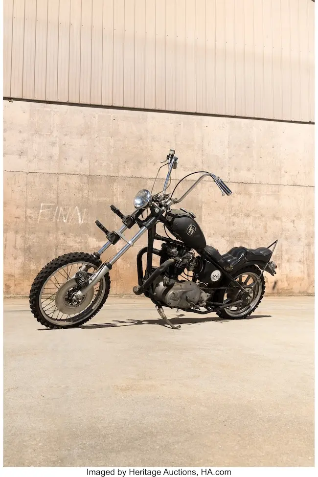 ウォーキング・デッド」特化オークション開催 ─ リックの帽子、ダリル