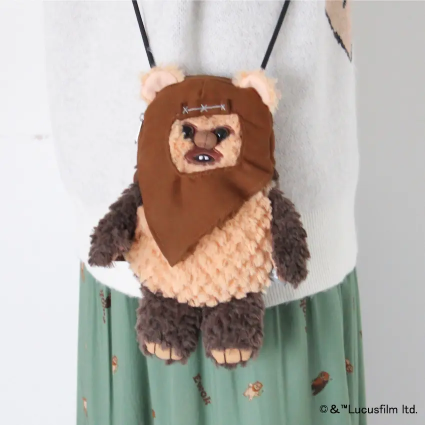 スター・ウォーズ』イウォークのスウェット、ニット、スカート、ポーチ