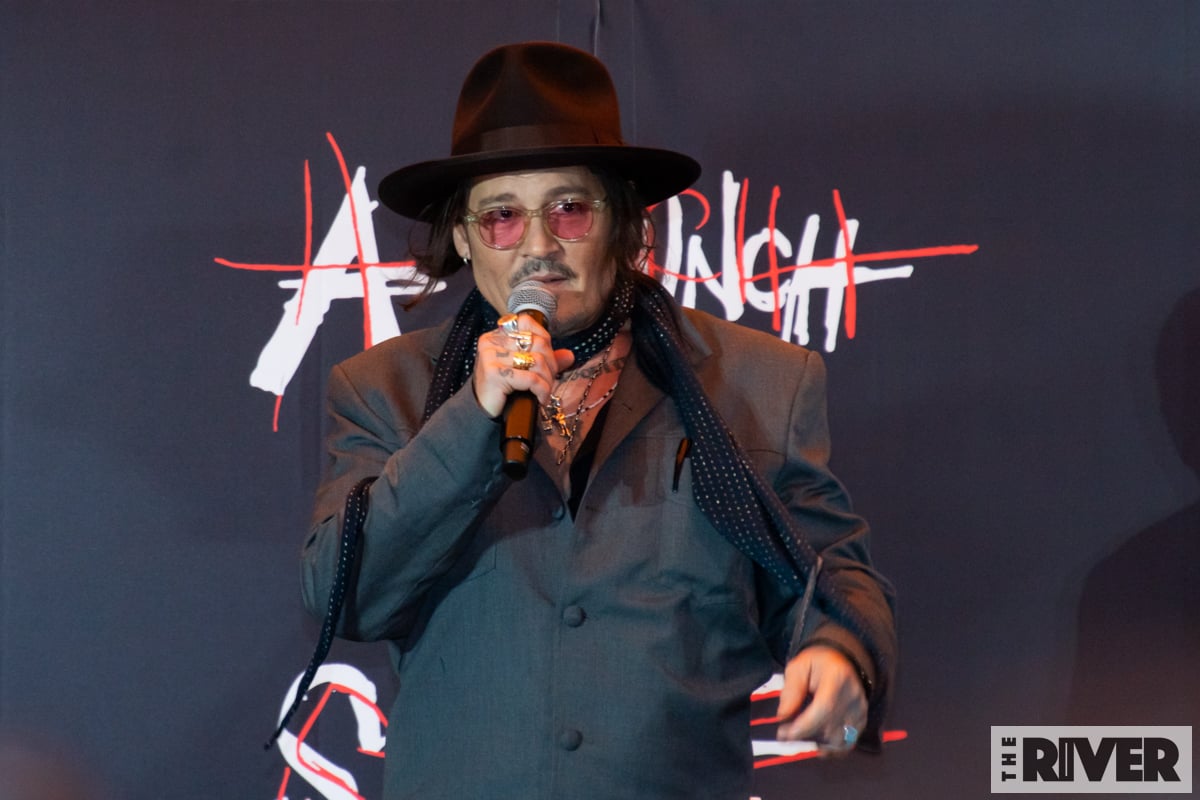 ジョニー・デップ 来日記者会見