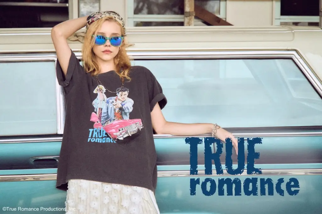 トゥルー・ロマンス』グラフィックTシャツコレクション発売 ─ 90年代