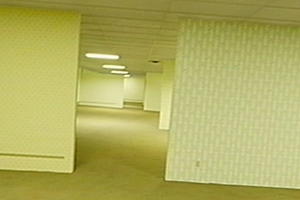 バックルームズ